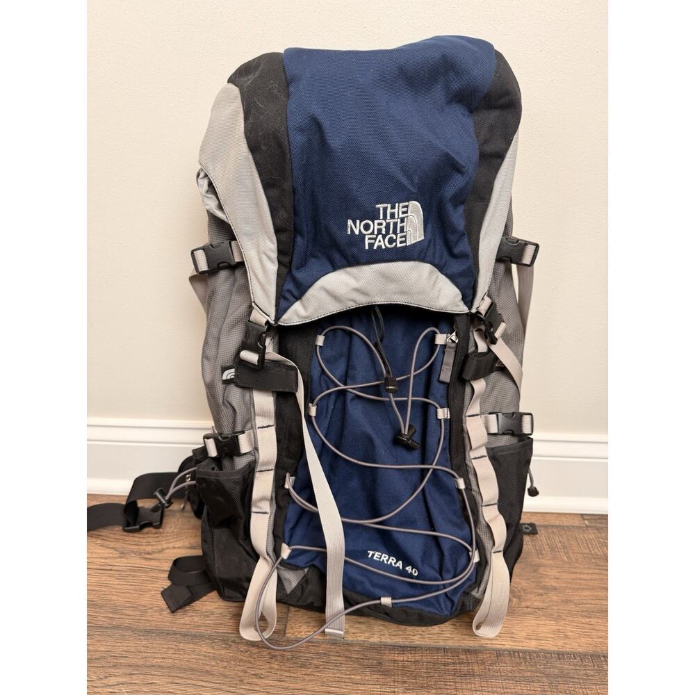 The North Face Vintage 99’s Terra 40 Hiking Trail Backpack Blue Gray Outdoors